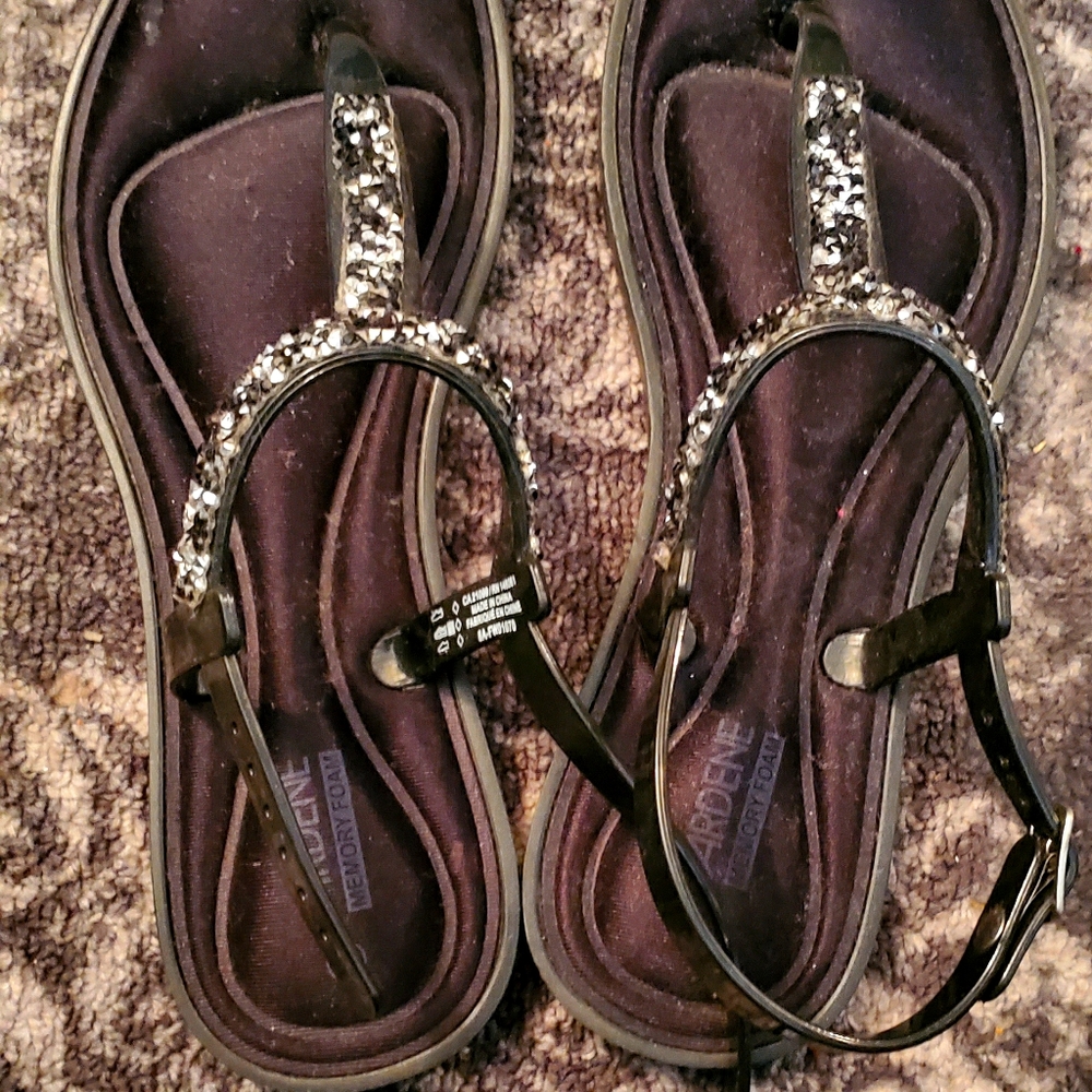 Casual sandals